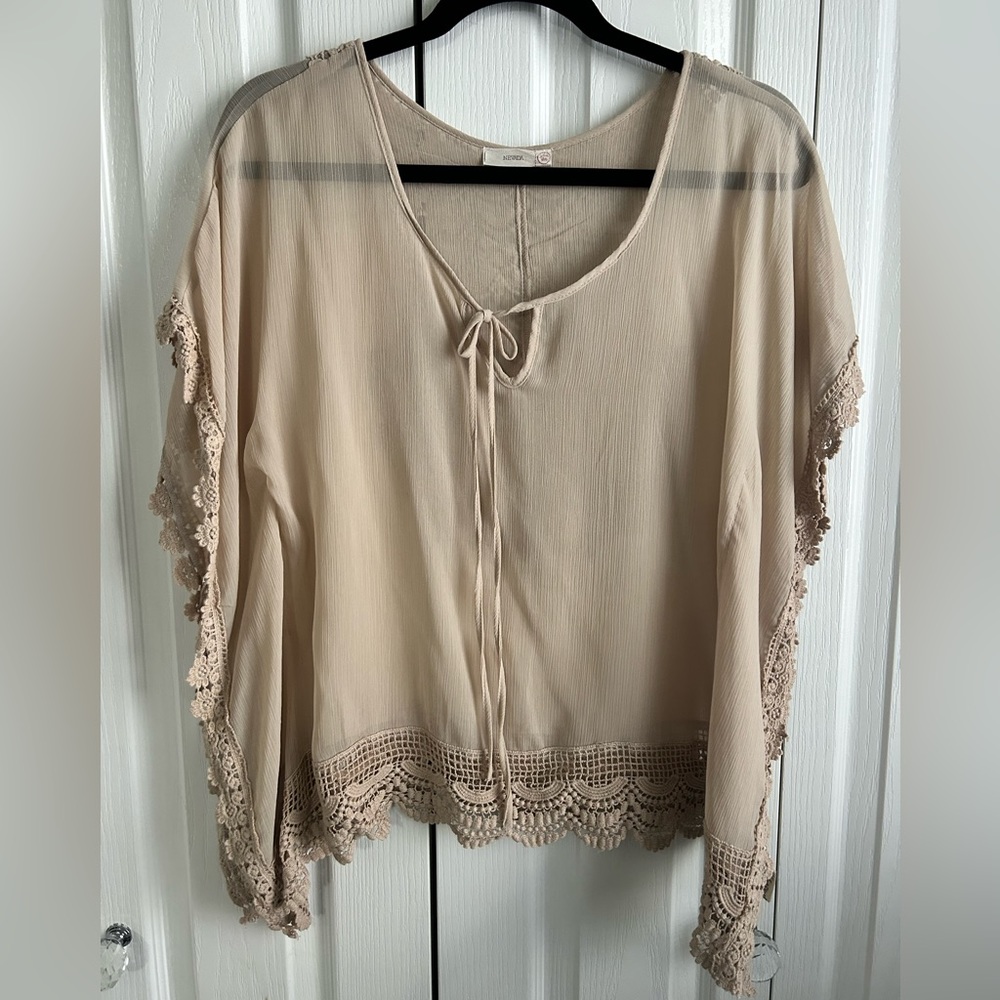 NWOT Nevada Boho Style Sheet Lace Trim Top